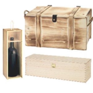 Holzkisten und -steigen